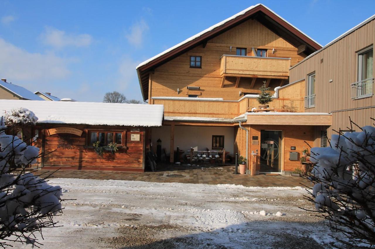 Hotel-Restaurant Gasthaus Bonimeier Niedergottsau エクステリア 写真