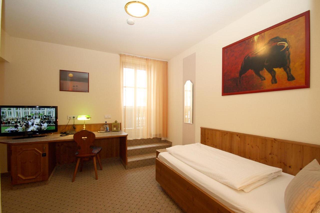 Hotel-Restaurant Gasthaus Bonimeier Niedergottsau エクステリア 写真