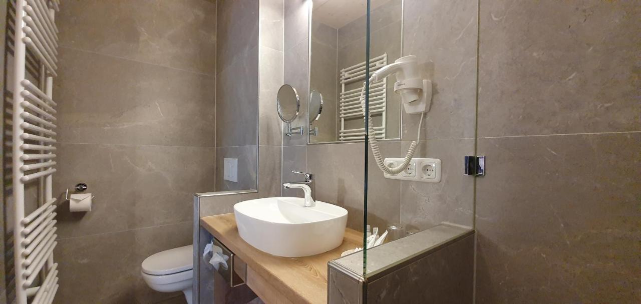 Hotel-Restaurant Gasthaus Bonimeier Niedergottsau エクステリア 写真